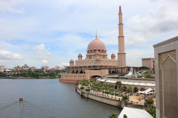 putrajaya-569809_960_720.jpg